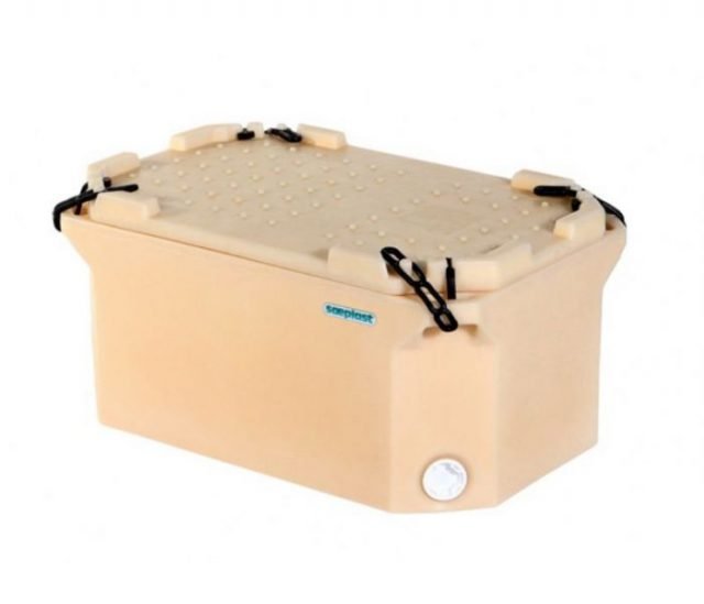 SAE 0070 750 x 490 x 400 mm Saeplast 70 Litre insulated container